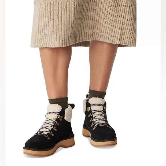 NWT Sorel Hi-Line Lace-Up Cozy Hiker Booties in Black and Tawny Buff Sz 5.🌻 - Picture 4 of 13